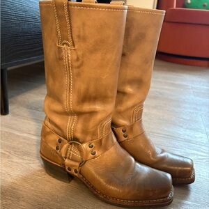 Frye harness 12R boots size 7 in smoke color. Excellent condition!